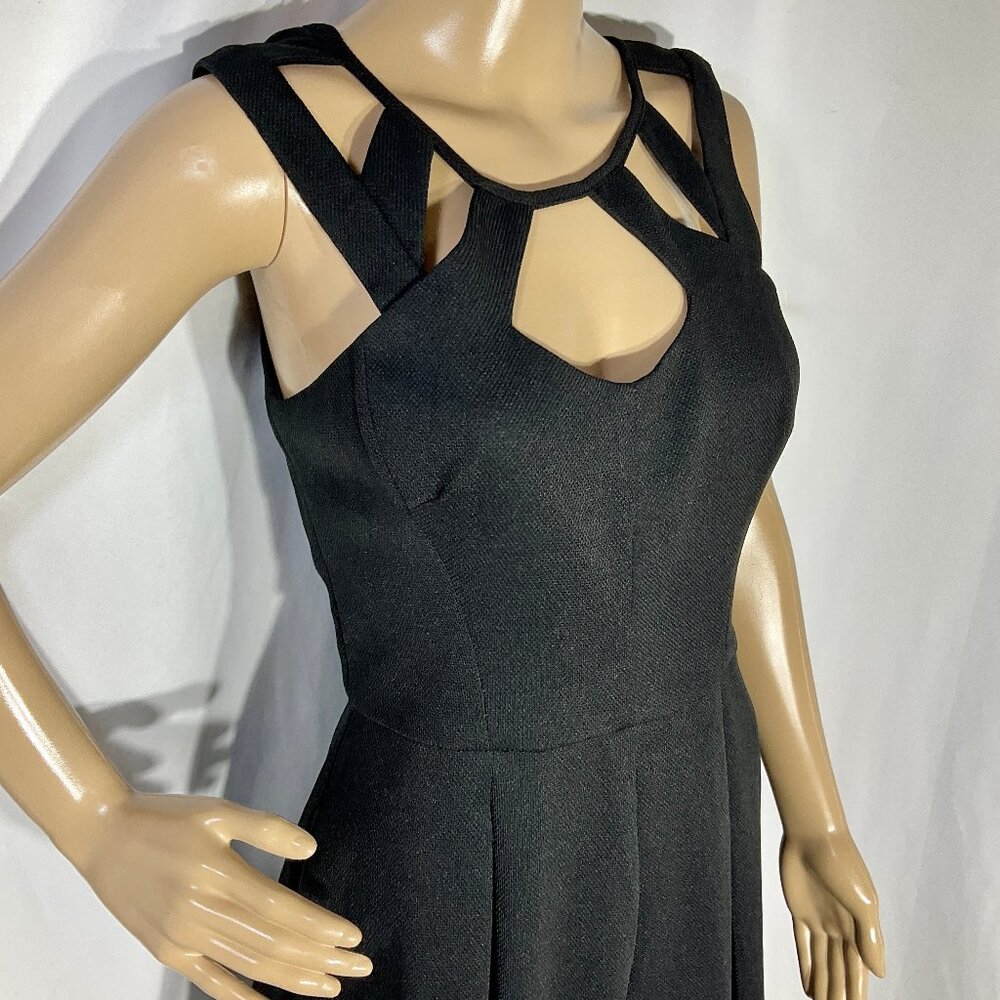 Betsey Johnson Size 8 Black Fit and Flare Dress Womens LBD Cutout FC03K32T